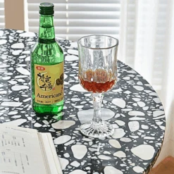 Martinez Small Round Dining Table, Marble(Martinez Small Round Dining Table Marble) -Weilai Concept 7 84ee4689 d245 4ee4 b18b 54f3a3e1004f