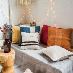 R32 Cushions, More Patterns Available(R32 Cushions More Patterns Available)